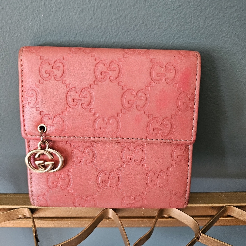 GUCCI Pink Interlocking G GG Tri-Fold Compact 212106